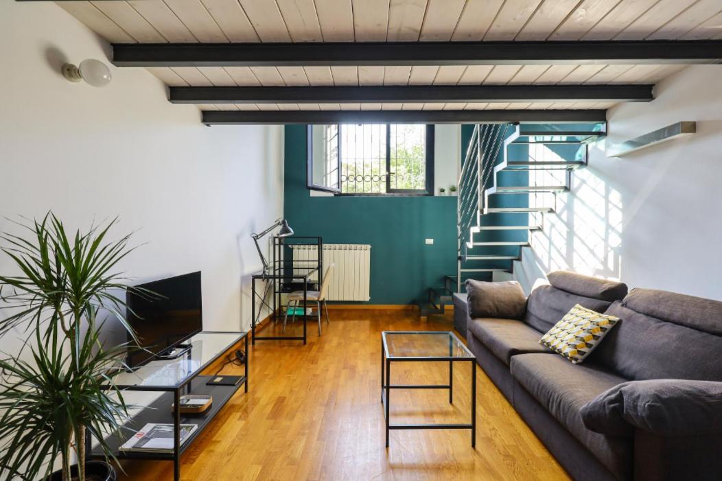 Paki Home Nel Cuore Dei Navigli Di Milano エクステリア 写真
