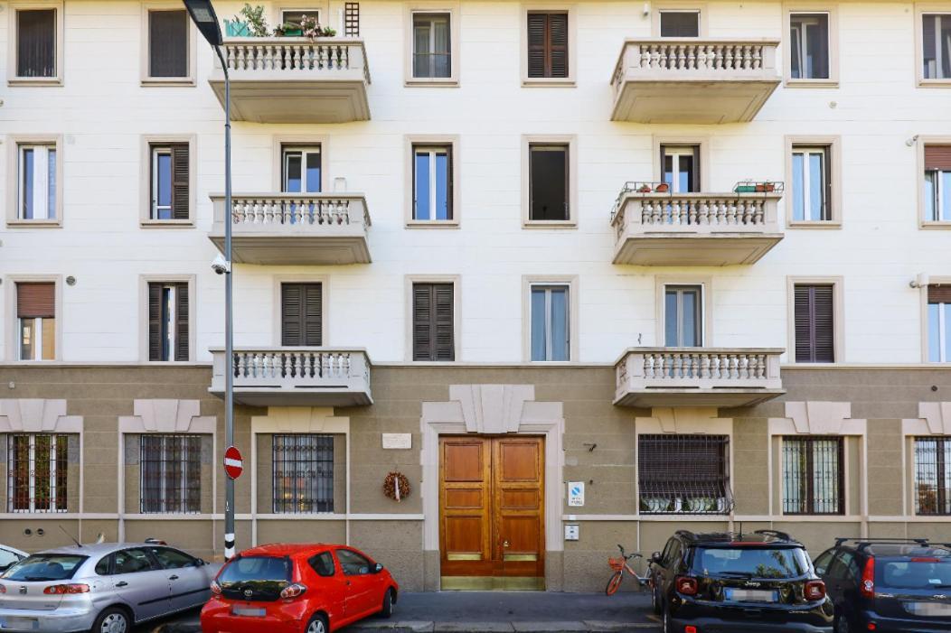 Paki Home Nel Cuore Dei Navigli Di Milano エクステリア 写真